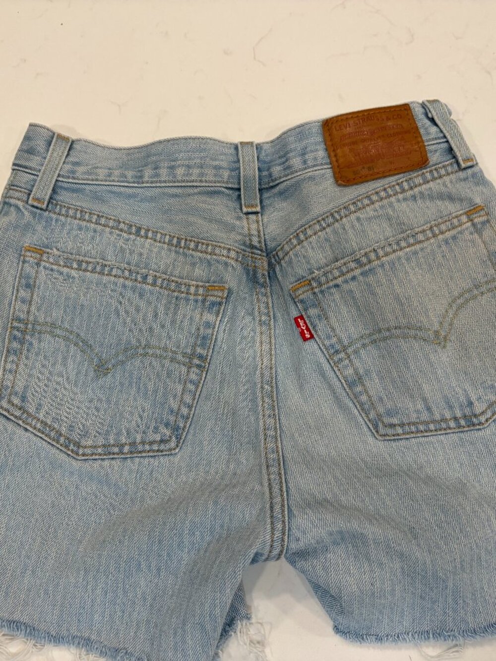 Levi's short